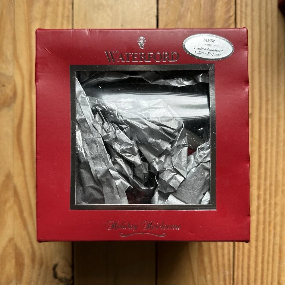 VTG Waterford Holiday‎ Heirlooms Blown Glass Poinsettia Santa Ornament With Box